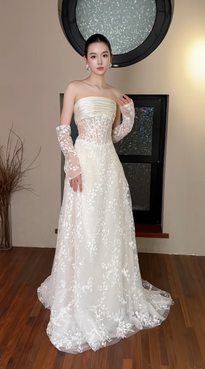 Simple White A-Line Tulle Lace Bridal Gown DP07002