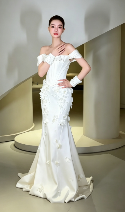 Glamours White Bridal Gown Satin Sheath Wedding Dress DP07054