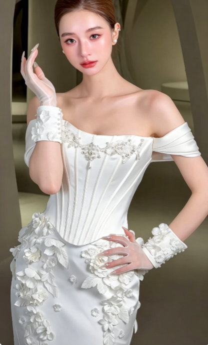 Glamours White Bridal Gown Satin Sheath Wedding Dress DP07054
