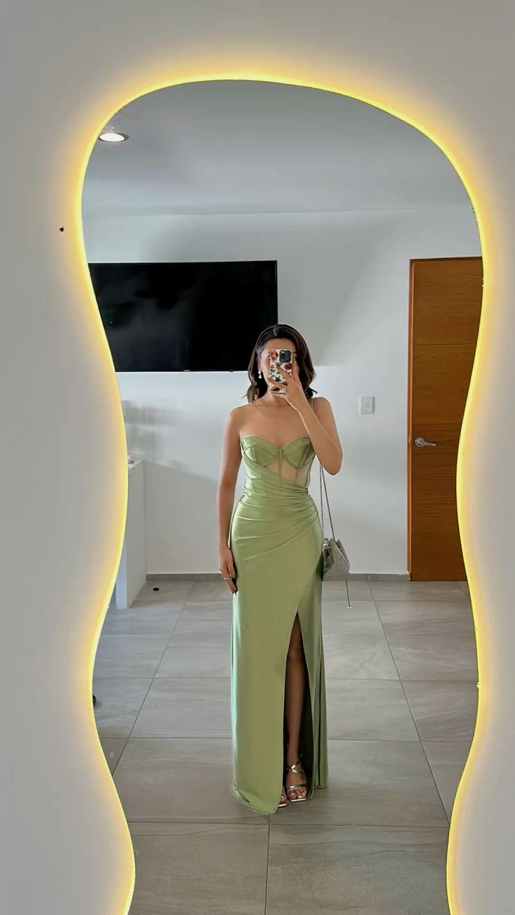 Beautiful Green Short Homecoming Dress Sheath Satin Birthday Dress DP07191