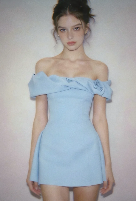 Robe de retour chic bleu courte, robe fourreau en mousseline pour fête d'anniversaire DP07316