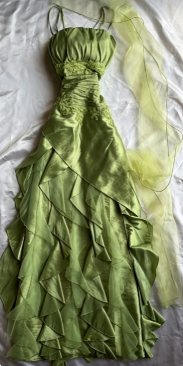 Chic Green Prom Dress Sheath Satin Long Evening Dress DP07333