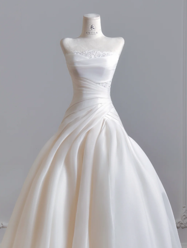 Simple A-Line White Wedding Dress Tulle Bridal Gown DP07388