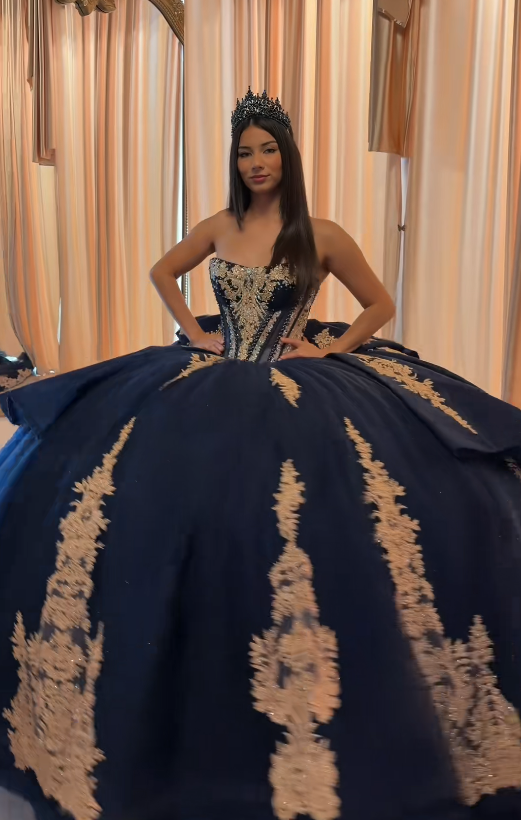 Gorgeous Navy Blue Ball Gown Quinceanera Dress Tulle Applique Sweet 16 Dress DP07454