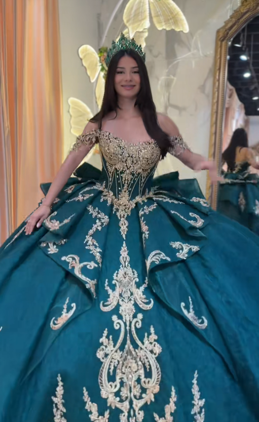 Gorgeous Green Ball Gown Quinceanera Dress Tulle Applique Sweet 16 Dress DP07462