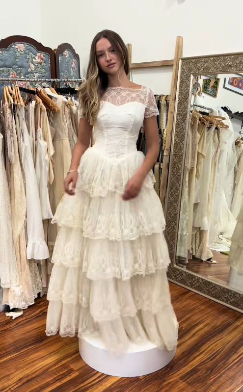 Classy White Bridal Dress A-Line Wedding Dress Tulle Bridal Gown DP07712