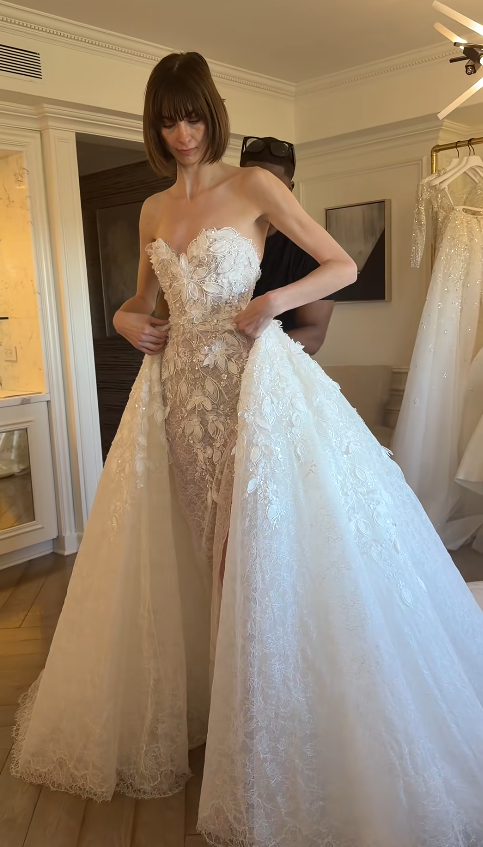 Gorgeous White Bridal Dress Sheath Lace Wedding Dress DP07784