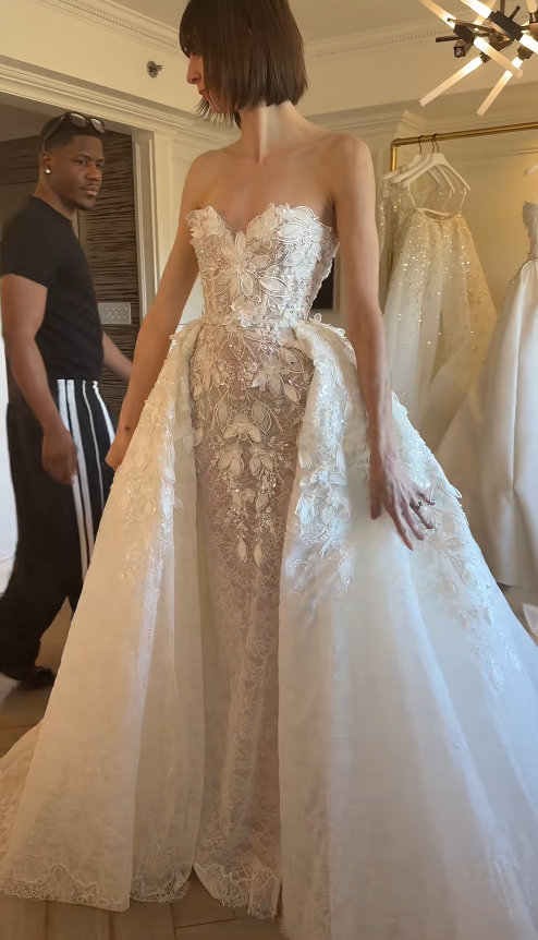 Gorgeous White Bridal Dress Sheath Lace Wedding Dress DP07784