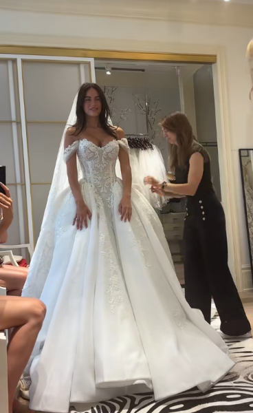 Gorgeous White Bridal Dress A-Line Tulle Wedding Dress DP07790