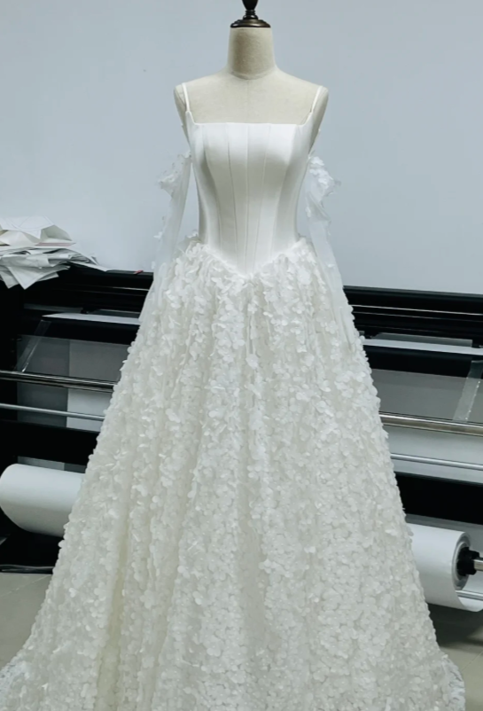 Eternal Strapless A-Line Wedding Dress White Satin Applique Bridal Dress DP07834