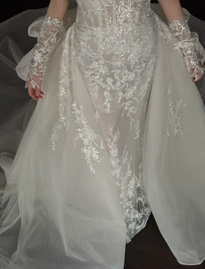Reizendes Etui-Brautkleid in Herzform, langes Tüll-Brautkleid, weißes Brautkleid mit Applikationen DP07940