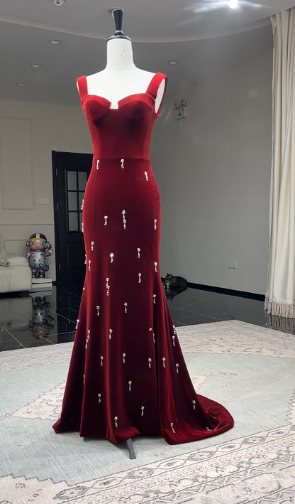 Robe de soirée longue fourreau en velours bordeaux chic à bretelles DP08019