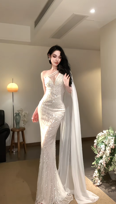 Glamouröses weißes Ballkleid, langes Abendkleid aus Chiffon mit Perlenbesatz, Modell DP08059