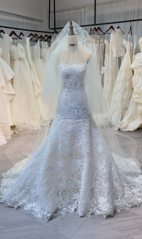 Chic White Wedding Dress A-Line Lace Bridal Gown DP08136