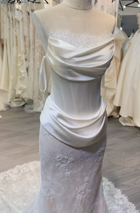 Chic White Wedding Dress Sheath Lace Bridal Gown DP08138