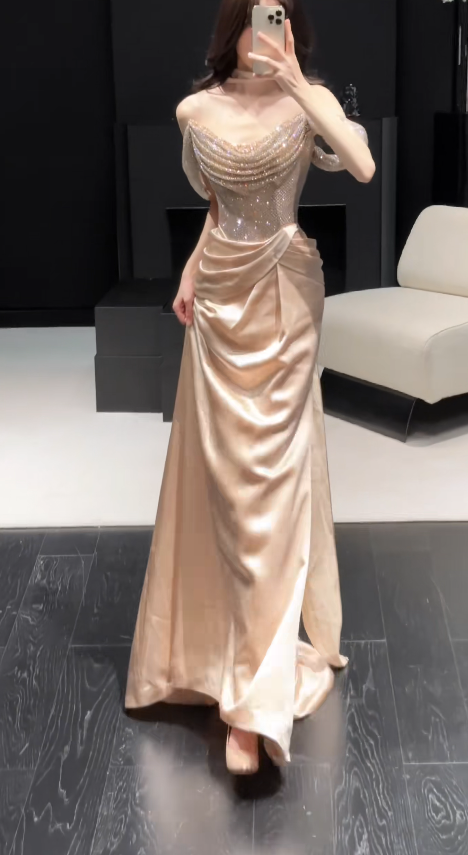Pretty Sheath Satin Long Evening Dress Champagne Prom Dress DP08153