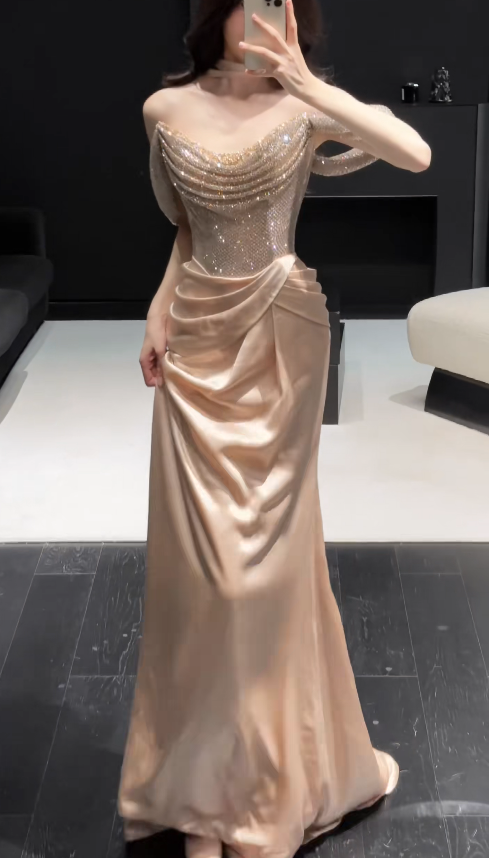 Pretty Sheath Satin Long Evening Dress Champagne Prom Dress DP08153