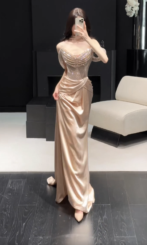 Pretty Sheath Satin Long Evening Dress Champagne Prom Dress DP08153