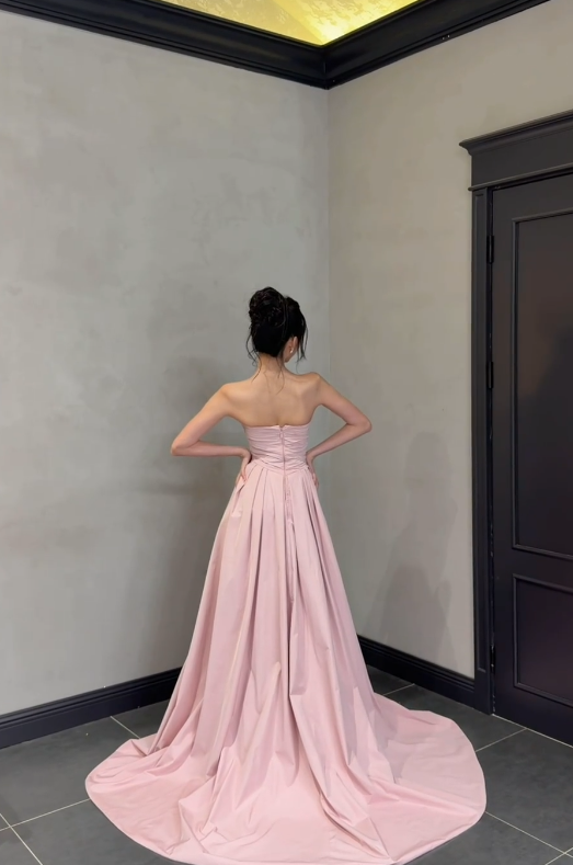 Schönes langes Satin-Etuikleid, rosa Ballkleid DP08160