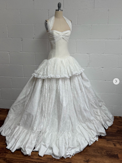Simple White Bridal Gown A-Line Lace Long Wedding Dress DP08182