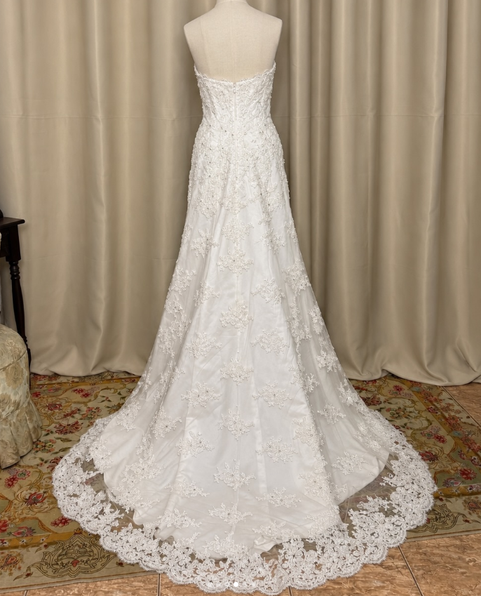 Simple White Bridal Gown Strapless A-Line Lace Long Wedding Dress DP08184