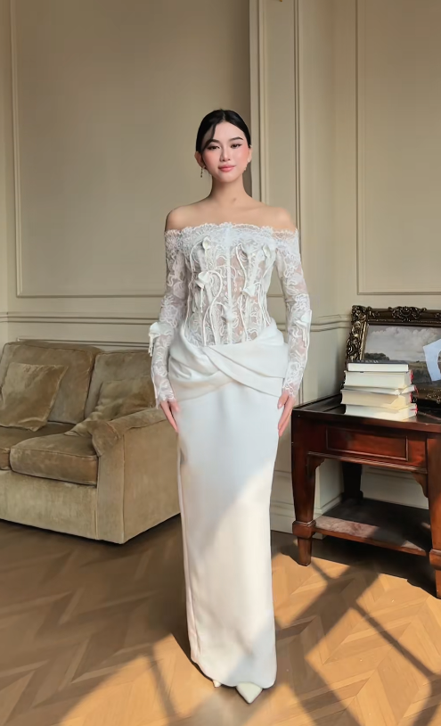 Pretty White Bridal Gown Sheath Satin Long Wedding Dress DP08185