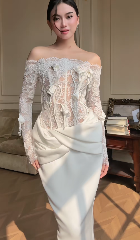 Pretty White Bridal Gown Sheath Satin Long Wedding Dress DP08185