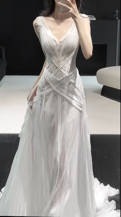 Jolie robe de mariée blanche fourreau en mousseline longue DP08187