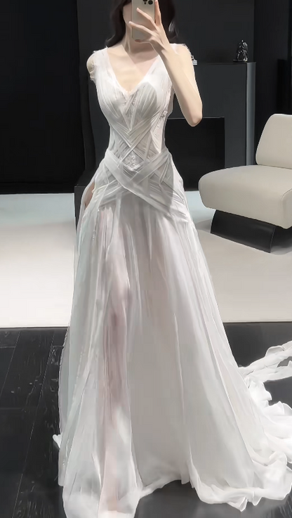 Jolie robe de mariée blanche fourreau en mousseline longue DP08187