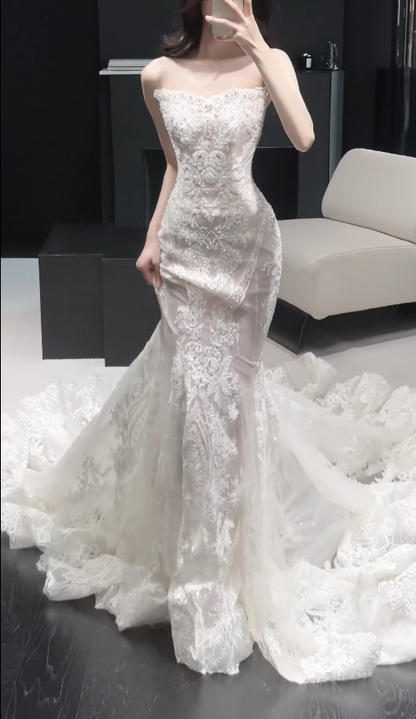 Schönes weißes Brautkleid, figurbetont, aus Spitze, mit Perlen, langes Hochzeitskleid DP08188