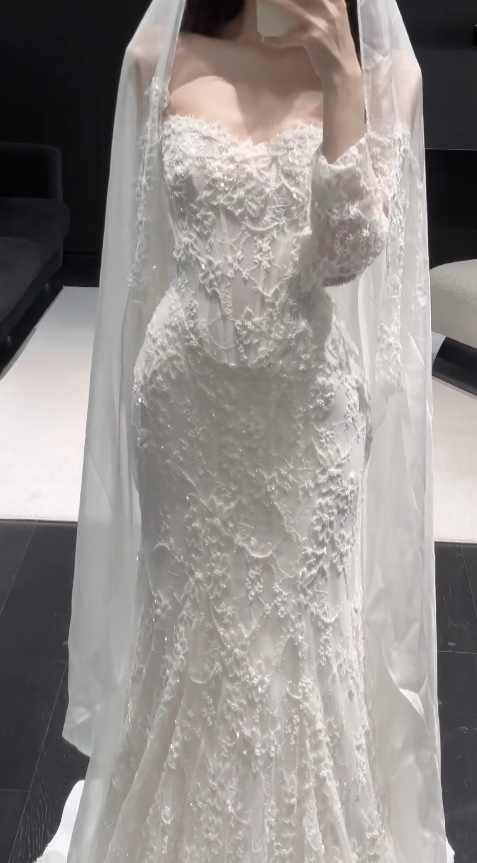 Pretty White Bridal Gown Sheath Lace Beaded Long Wedding Dress DP08189