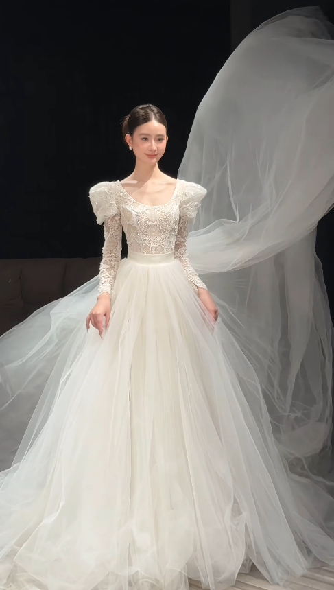 Pretty White Bridal Gown A-Line Tulle Long Wedding Dress DP08197