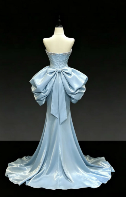 Schickes blaues langes Abendkleid aus Satin in Etui-Passform DP08239