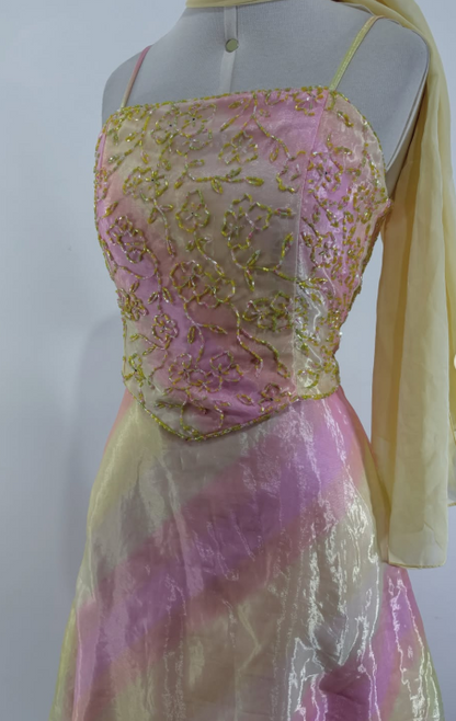 Niedliches gelbes kurzes Abendkleid, Etuikleid aus Chiffon, Geburtstagskleid DP08264