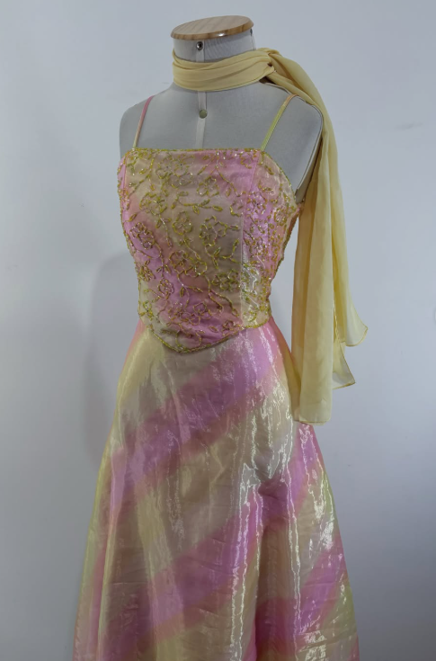 Niedliches gelbes kurzes Abendkleid, Etuikleid aus Chiffon, Geburtstagskleid DP08264