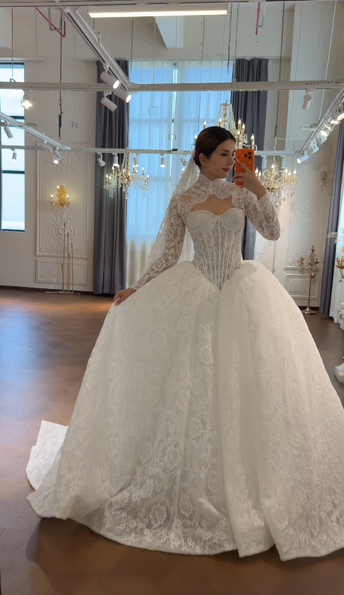 Glam A-Linien-Brautkleid mit Spitze, langes weißes Hochzeitskleid DP08301