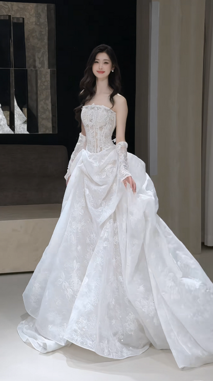 Robe de mariée longue blanche fourreau en dentelle glamour DP08302