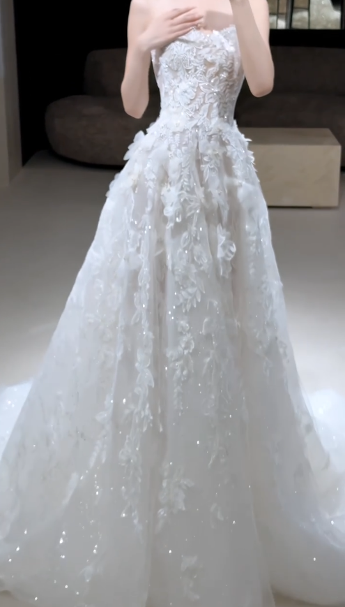 Glam A-Line Tulle Appliques Long Wedding Dress White Bridal Gown DP08305