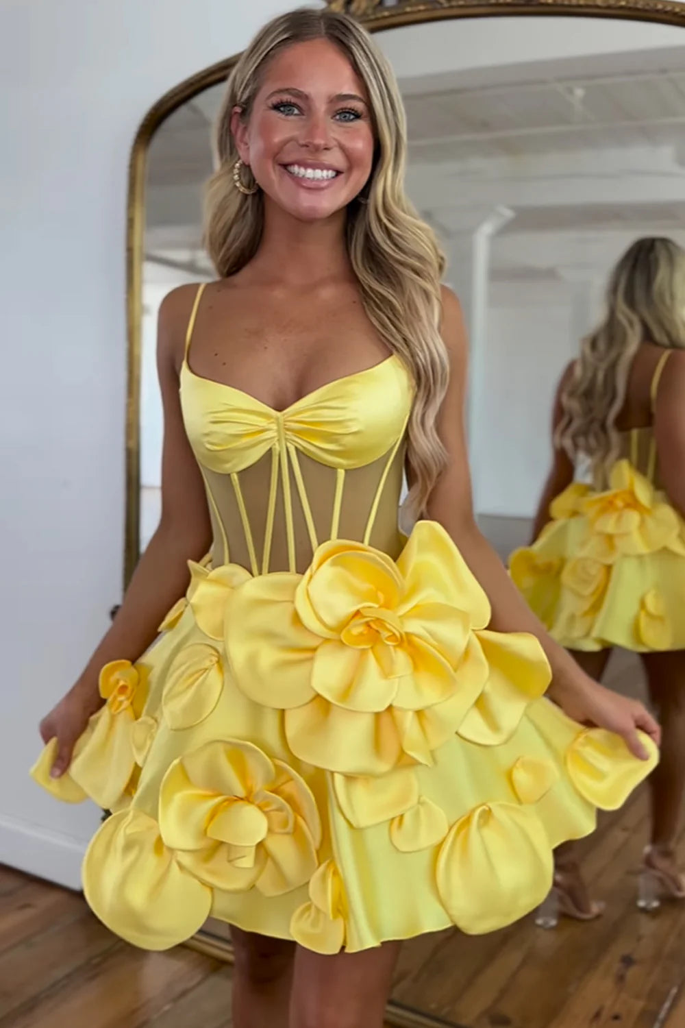 Robe de bal sexy à bretelles spaghetti en satin rose, courte, tenue d'été pour 20e anniversaire, tenue Hoco, mini robe de soirée pour 18e anniversaire, DP1172