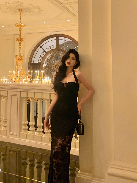 Elegantes Meerjungfrau-Spaghettiträger-Schwarzes 21. Geburtstagskleid Partykleid Geburtstags-Outfits Geburtstagskleid-Ideen für Frauen DP1281
