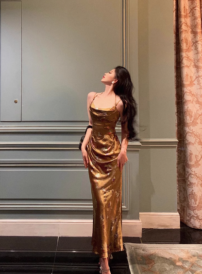 Edle Meerjungfrau Spaghettiträger Gold Satin Langes Kleid zum 18. Geburtstag Partykleid 21. Geburtstag Outfits Geburtstagskleid Ideen für Frauen DP1311