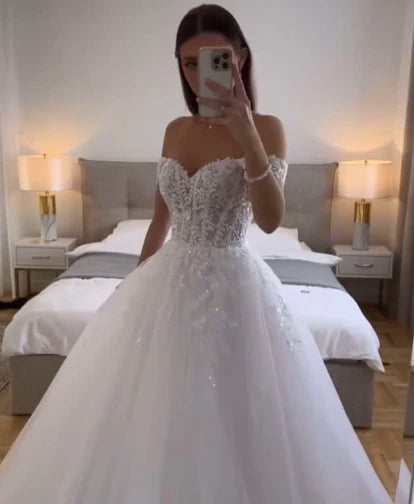 Ethereal Wedding Dress Ball Gown Off The Shoulder Tulle White Wedding Dresses Bridal Gowns DP1321