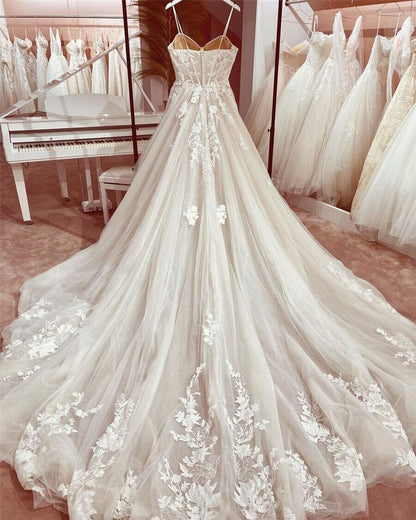 Chic Spaghetti Straps Wedding Dresses Lace Applique Princess Lace A-line Bridal Gowns DP1333