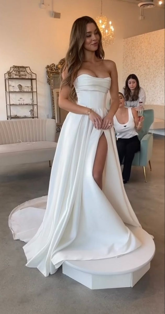 Classic Bridal Gown A Line Sweetheart Satin Slit White Wedding Dresses Minimalist Bridal Gowns DP1347