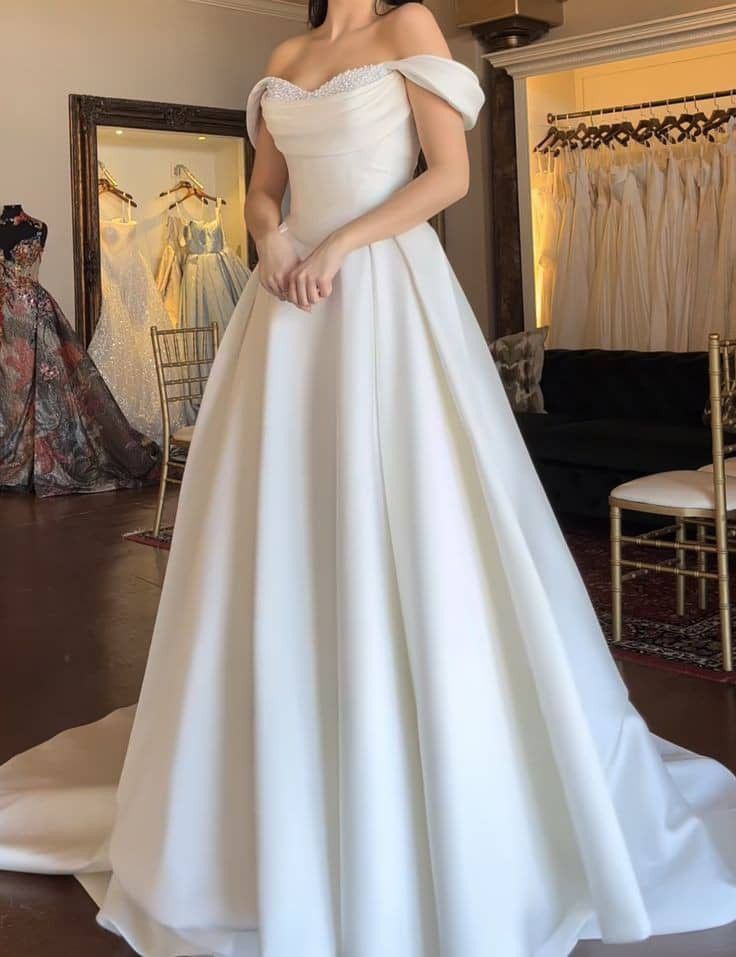 Ethereal Wedding Dress Ball Gown Off The Shoulder Satin White Wedding Dresses Bridal Gowns DP1348