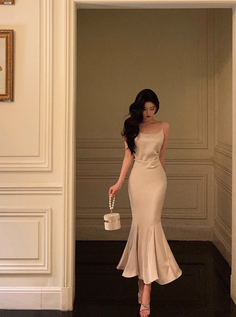 Robe sirène élégante à bretelles spaghetti en satin, longue, pour 18e anniversaire, tenue de fête pour 21e anniversaire, idées de robes d'anniversaire pour femmes, DP1382
