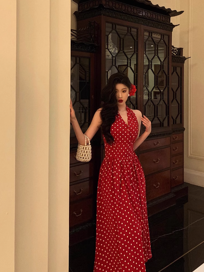 Elegantes A-Linie Neckholder-Kleid in Rot zum 21. Geburtstag, Partykleid, Geburtstags-Outfits, Geburtstagskleid-Ideen für Frauen, DP1434