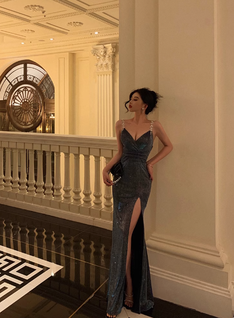 Elegant Glamour Sheath Straps Spaghetti Blue Sequin Slit Prom Gowns Party Dress Classy Gowns Evening Dresses DP1460