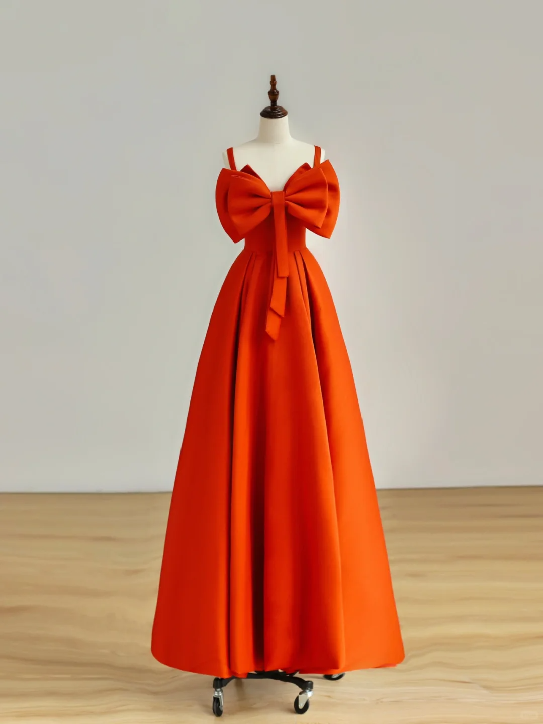 Elegantes Glamour-A-Linie Spaghettiträger Satin Orange 21. Geburtstagskleid Partykleid Geburtstags-Outfits Geburtstagskleid-Ideen für Frauen DP1510