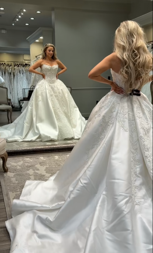 Classic Brides Dress Ball Gown Sweetheart Lace White Wedding Dresses Minimalist Bridal Gowns DP1605